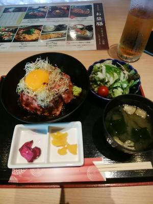 ローストビーフ丼0.jpg